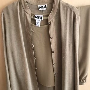 Three piece pants outfit